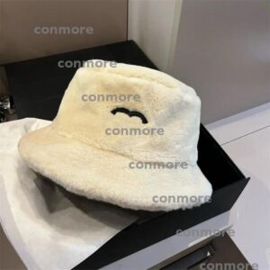 2025 Winter Bucket Hat Cap Designer Hats Caps Furry Warm Caps Embroidery Letter Women Men Unisex TOP BFD2501102