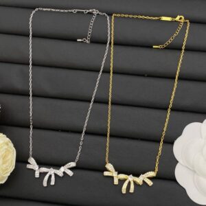 Luxury Necklace Designer Pendant Flower Choker Chain Crystal Necklace Wedding Party Gift Jewelry with Box
