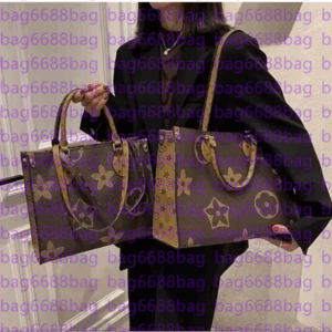 Tote bags Sheepskin Handbags High Quality Chain Shoulder Fashion Crossbody Bags Designer Women fashion classic bag