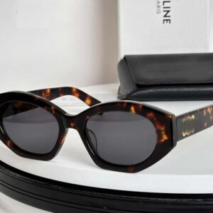 Sunglasses Luxury Brand Polarized Sunglasses For Women Men Classic Trendy Stylish Sun Glasses UV Protection Designer Glasses