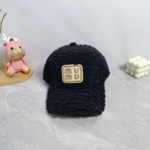 New High Quality Knitted Hat Versatile Insulated Windproof Coldproof Letter Skull Caps Serviceable Soild Beanies In 4 Colors Available