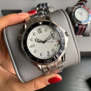 Hot selling TOP james 007 watches automatic mechanical mens designer watch 300M sports watch folding clasp high quality montres mouvemen2023t