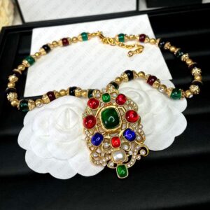 Handmade Sophisticated Vintage Style Necklace and Necklaces Chain Link Jewelry Jewellery with Colorful Gemstone Pendant Luxury Gift Exclusive Premium Design