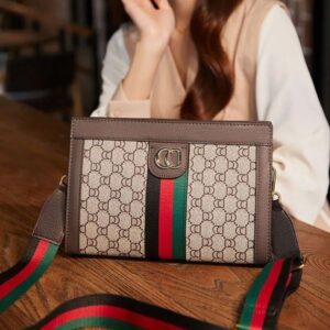 Designer Bag Crossbody Bag Luxury Bag Women's Wallet New Trendy Fashion Chain Wide Strap Bag Textured Small Square Bag Practical for Commuting