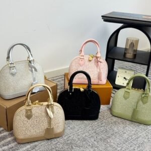 2025 New Shell Bag Designer Bag Luxury Bag High Quality Handbag Armpit Bag Fashion Shoulder Bag Crossbody Bag Commuting is easy