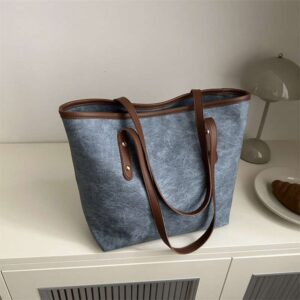 Large capacity women's trendy fashion tote 2024 new niche texture commuting versatile shoulder bag