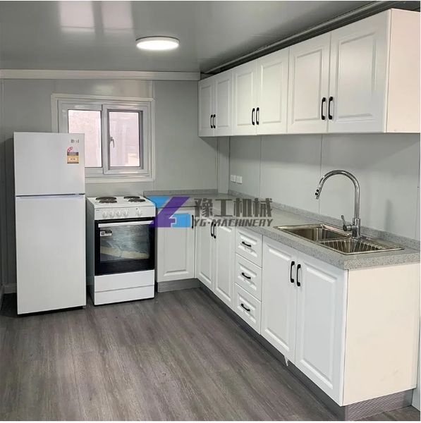 2025 Movable Villa 40 Ft 20 Ft Prefab Container Expandable House Modern Portable Prefabricated Home 2 3 4 5 Bedroom with Toilet