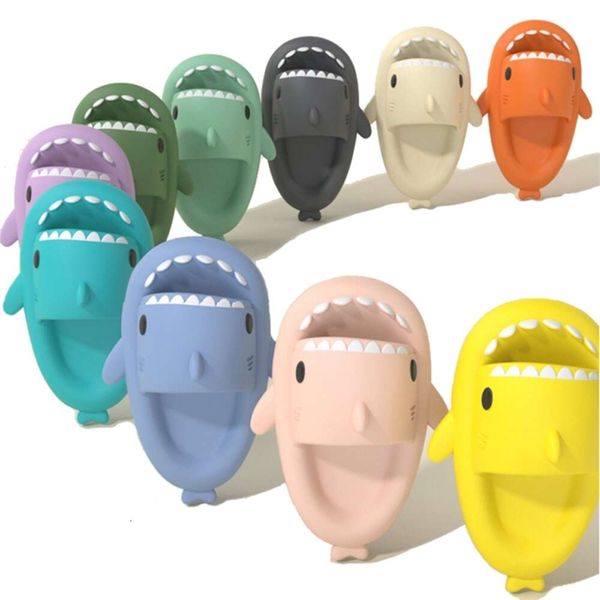 2023 Designer Slippers Summer Shark Sliders Men Women Kids Slides Pink Blue Grey Memory Foam Sandals Soft Thick Cushion Slipper Cloud82855