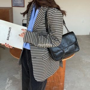 New Street Trend Fashion Versatile High end Lingge Bag Large Capacity Women Bag Chain Cover Stray Messenger Bag Single Shoulder Bag Women Bag