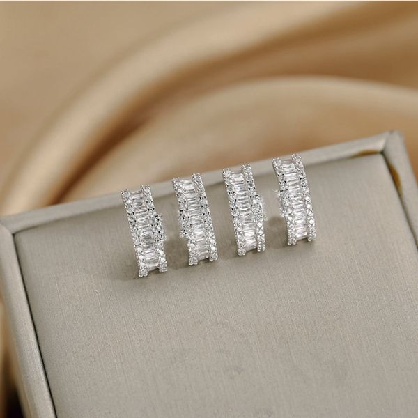 Designer Earrings Luxury Stud Letter Crystal Rhinestone Classic Earrings S925 Silver Women Wedding Party Jewerlry Elegant Earrings Accessories Jewelry Gift