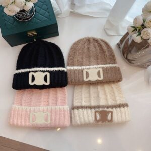Women's Knitted Hat Designer Winter Beanie Cap Warm Wool Hats for Woman Fashion Cap 4 Colors