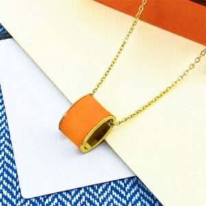 Necklace designer jewelry sier chain pendant necklaces classic womens initials plated stainless steel jewellery lovers couples gold necklace men