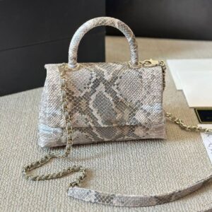 Designer bag New crossbody Mobile phone bag Temperament package Handbag genuine leather bags Women luxurys crossbody bag Chain Bag Women purse Wallet snakeskin 22m