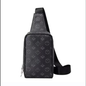 High quality Fashion newsty Leather Bag Men Shoulder Classic Designers Cross Body Chest Bags Sporty Travel Packs Outdoor Wallet Purse Crossbody