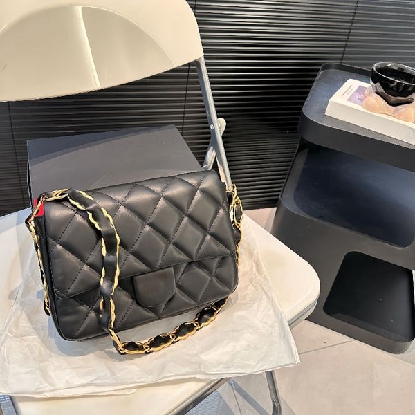 Designer crossbody bag women's tote vintage diamond bag mini chain bag high quality leather bag classic fashion alphabet bag luxury party bag casual travel out bag