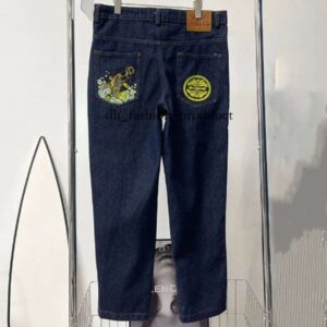 Jeans Harajuku Y2k Designer Mens Hip Hop High Street Straight Jeans Fashion Designer Graffiti M Printed Casual Versatile Trouser Washed Denim Pants 635