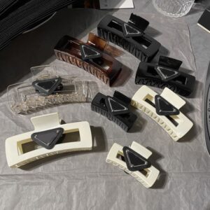 Hair Clips Luxury Letter Barrettes Girl Triangle Hai Pin Designer Jewelry Hairpin for Women Hair Accessories