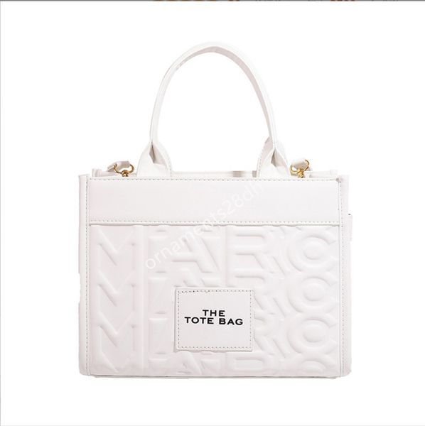 Tote Designer Bags Handbag Recycled Nylon Fashion Shoulder Women Classic Versatile CrossBody Tote bag designer Shopping Large Capacity Laptop Bag Beach Bag Tote