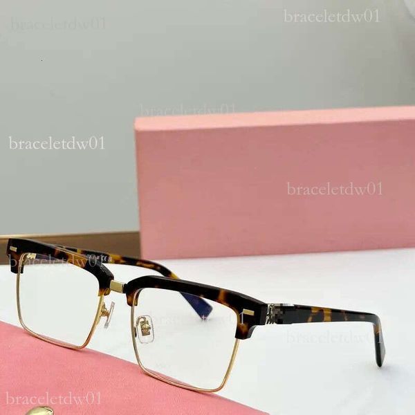 Sunglasses Fashion Show Runway Style - Women's Designer Style Sunglasses - Half-frame, Fashionable Color, White-collar Style.