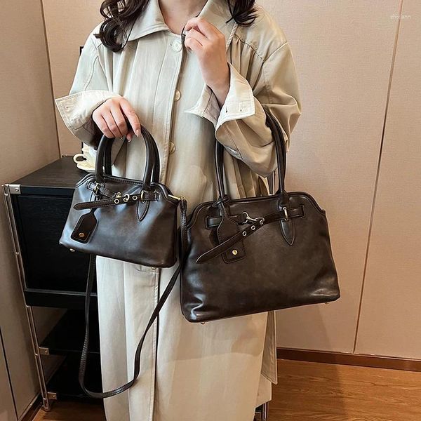 2025 Free shipping Totes Brand Designer Brown Bag Bury Leather Handbag For Women Vintage Large Capacity Tote Crossbag