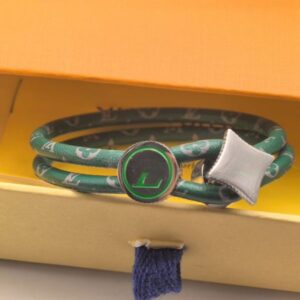 Neutral color leather rope available in three colors Hand chain Designer hand chain with charming pendant Made of stainless steel Suitable for daily wear