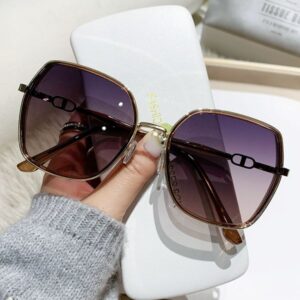 Summer off-white sunglasses for women, high-end style, UV protection, new style, suitable for big faces, slimming, driving sunglasses.