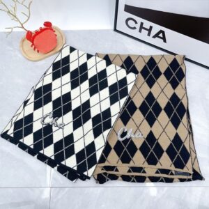 Designer Scarf Luxury Women's Classic Scarf Knitte Warm Fashions Trend Solid Colors Temperament Travel Festival Gifts Available in 2 Colors