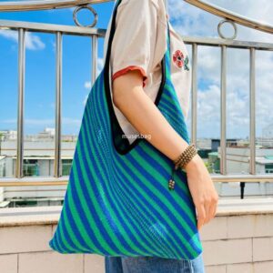 New High Quality Plush Knitted Korean Stripe Bag Contrast Knitted Bag Large Capacity Tote Bag Single Shoulder Bag Women Bag Trendy