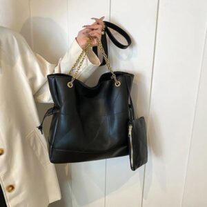The new large capacity rhombus chain bag small all kinds of shoulder bag commuting simple hand tote bag 2025s hot shoulder bag
