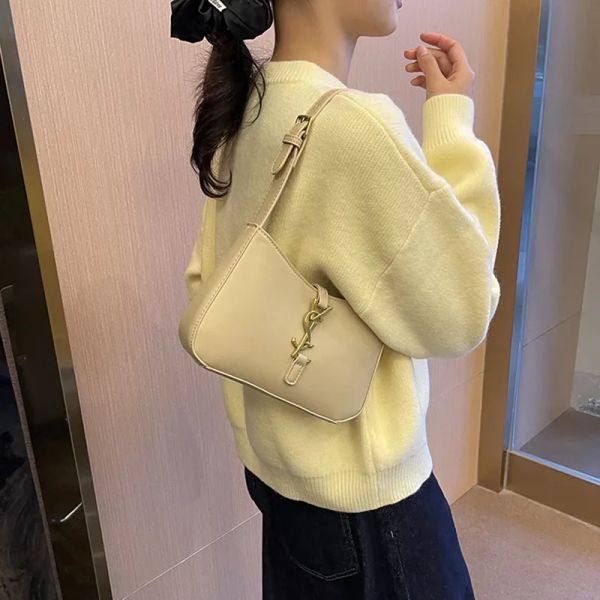 New Ladies' Embossed Silk Scarf Woven Princess Bag Hand Bill Shoulder Crossbody Bag 2025