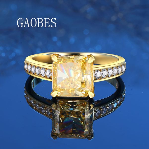 Elegant 925 Sterling Silver Ice Flower Cut Ring with High Carbon Diamond and Yellow Square Full Diamond Band