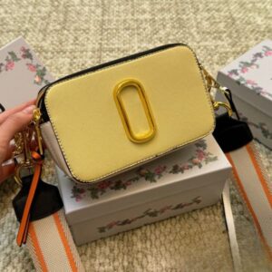Designer Handbag Women's Shoulder Bag Leather Bag Fashion casual Letter crossbody bag Solid color small square bag Beach Bag Banquet bag Makeup bag Top purse