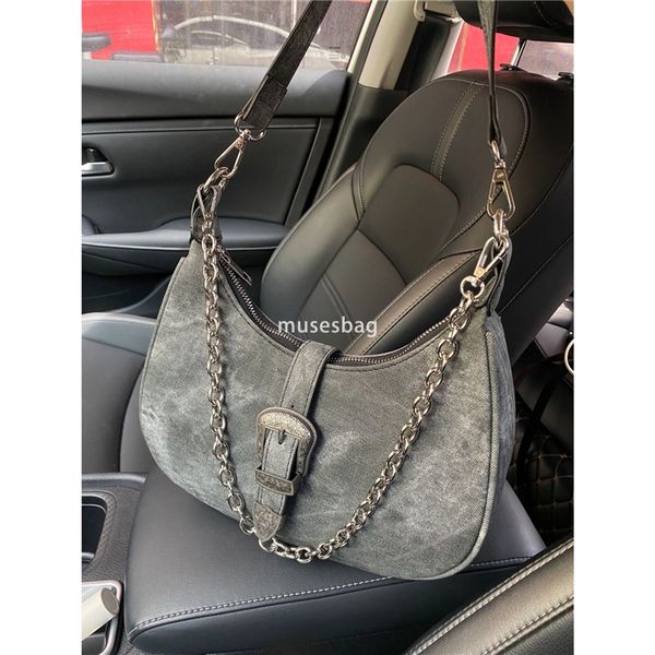 Niche bag woman new advanced sense crescent bag retro shoulder bag graphite underarm bag chain handbag