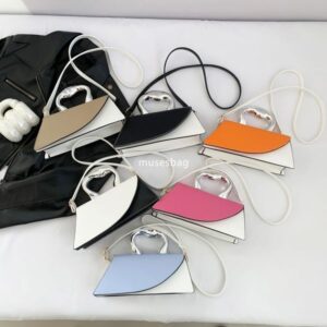 Street Trend Influenza Color Contrast Fashion Handheld Bag for Women Spring and Summer New Popular Western Style Fashion One Shoulder Crossbody Bag