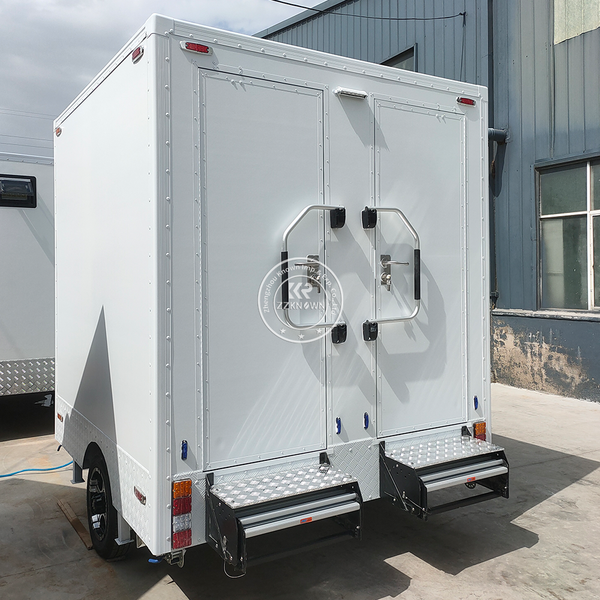 Luxury Portable Outdoor Mobile Toilets Modern Shower Trailer WC Mobile Toilets Restroom Trailer For Sale