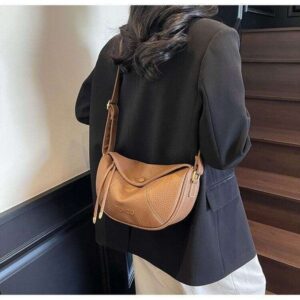 High end large capacity soft leather women 2025 new fashionable single shoulder crossbody for work and commuting, dumpling bag