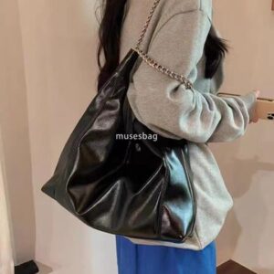 Wholesale soft leather tote bag new trendy and high-end single shoulder bag armpit bag chain strap wandering bag women's bag