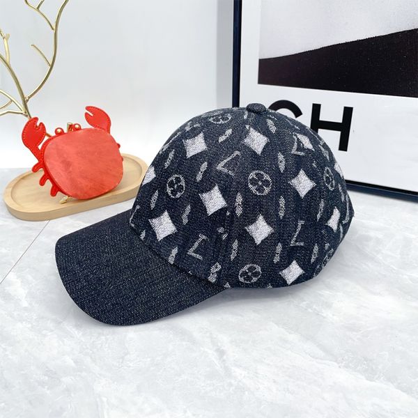 Multi Letter Baseball Caps Versatile Coldproof High-end Fashion Face Saving Ball Caps Casual Men And Womens Classic Retro Duckbill Hats