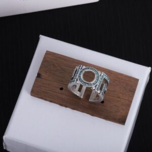 Luxury letter ring designers create classic letter ring jewelry gifts for weddings, business parties, and retro beach presents 0223