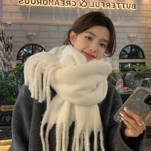 1-573 milky, pure color, versatile thickened tassels