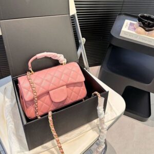 Designer bags Women luxurys Cowhide Leather Handbags Shoulder bag Armpit bag Hobo Crossbody Bags Chain bag Beach bags Messenger Fortune bag 20m