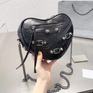 Fashion Biker Bag Luxury Chain bag Designer Single shoulder crossbody bag Triangle studded Ladies new handbag 5A party Christmas gift purse