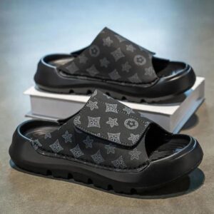 Designer sandals summer slippers men's women's black indoor outdoor casual shoes sneakers fashion luxury sandals