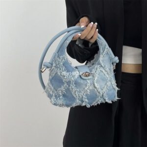Retro denim bag woman new niche design sense fringe crossbody bag fashion simple single shoulder bag tide