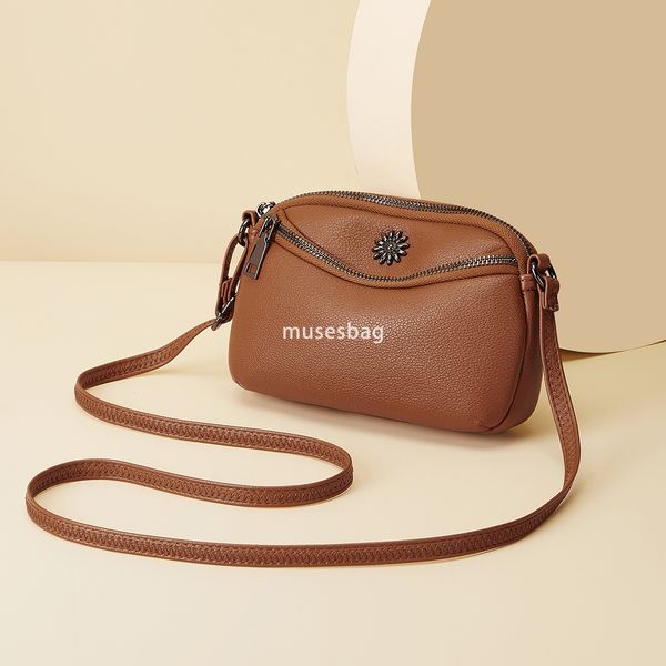 Street Trend European and American Retro Bag New Women's Bag Daily Casual Shoulder Bag Women's Crossbody Bag Fashion Versatile Mobile Bag