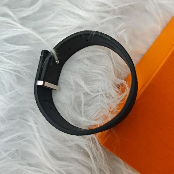 Brand Designer Luxury Bracelets Men's and women's Bracelets Fashion Unisex Jewelry Steel titanium Buckle Leather bracelets With box