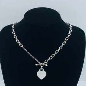 Classic minimalist pendant necklace – 18K gold stainless steel fashionable short necklace – suitable for women to wear – suitable for parties and birthday occasions