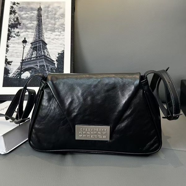 MM6 new crossbody bag, luxury A-A counter, first-layer cowhide shoulder bag, fashionable crossbody bag, solid color, versatile handbag, same style for men and women