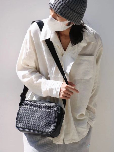 Street men's Korean version horizontal shoulder bag trendy men's couple diagonal cross bag woven small square bag back trendy brand men's bag