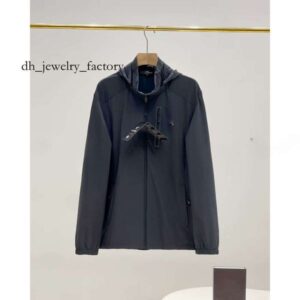 Teryx Varsity Jacket Men Athleisure Waterproof Archaeopteryxs Nylon Arctertx Top-quality Outdoor Premium Canadian Outdoor B a38